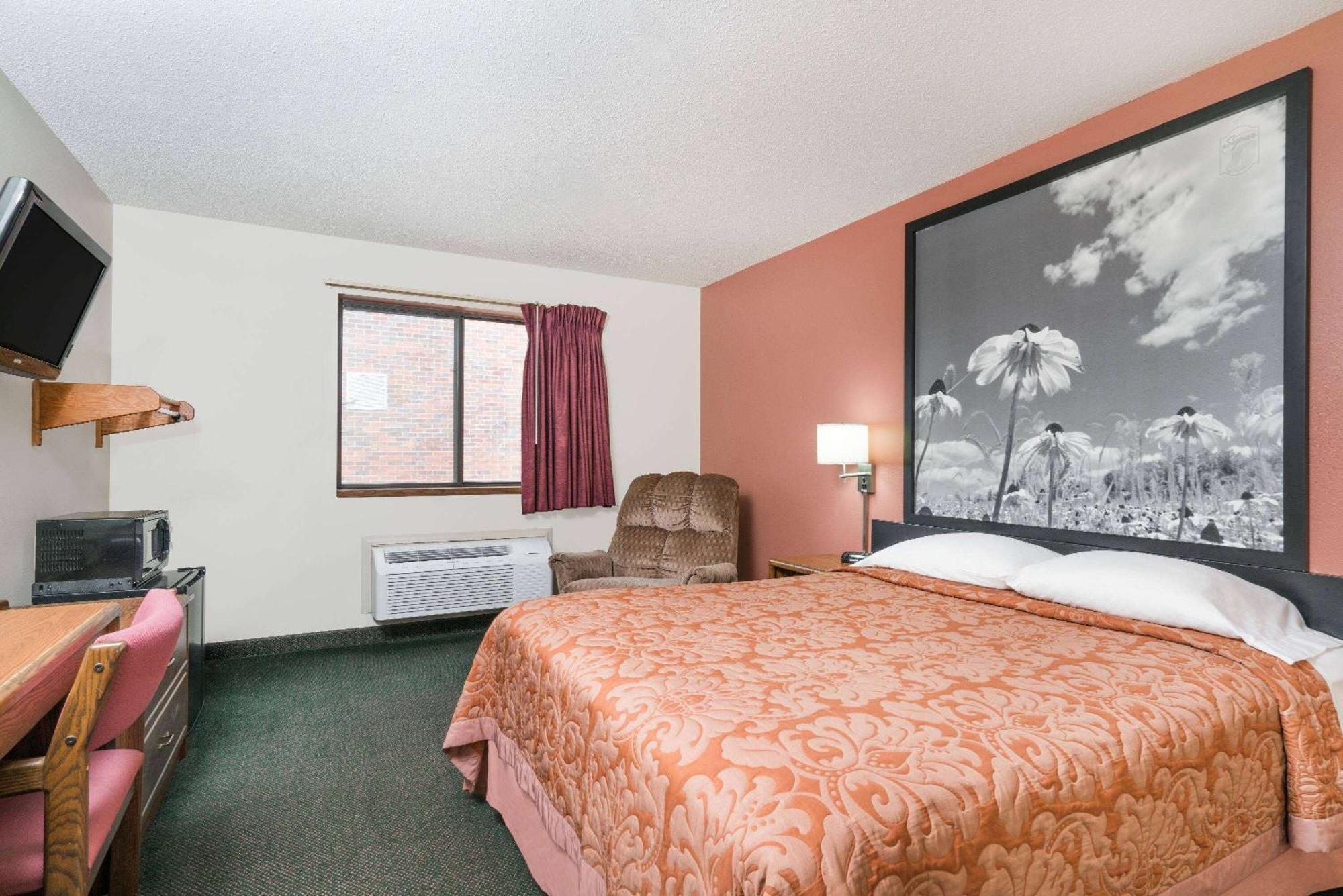 Hotel Super 8 By Wyndham Perham Extérieur photo